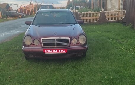 Mercedes-Benz E-Класс, 1997 год, 400 000 рублей, 4 фотография