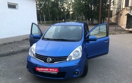 Nissan Note II рестайлинг, 2010 год, 995 000 рублей, 2 фотография