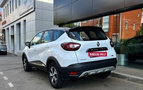 Renault Kaptur I рестайлинг, 2017 год, 1 490 000 рублей, 2 фотография