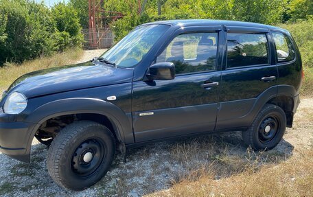 Chevrolet Niva I рестайлинг, 2015 год, 725 000 рублей, 4 фотография