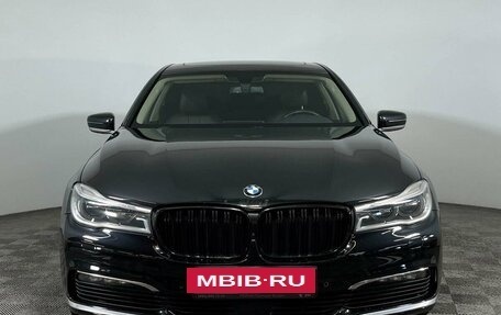 BMW 7 серия, 2018 год, 3 990 000 рублей, 2 фотография