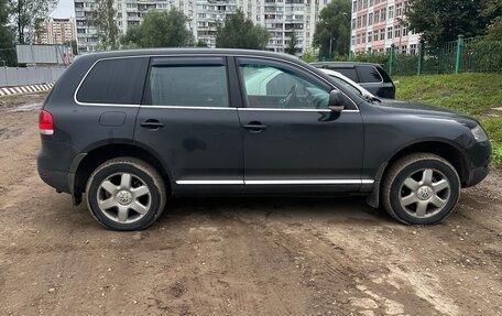 Volkswagen Touareg III, 2006 год, 850 000 рублей, 2 фотография