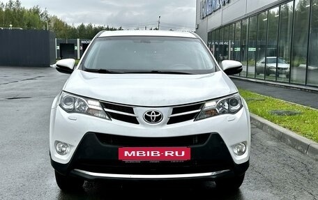 Toyota RAV4, 2015 год, 1 800 000 рублей, 2 фотография