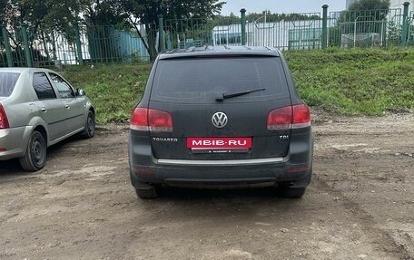 Volkswagen Touareg III, 2006 год, 850 000 рублей, 3 фотография