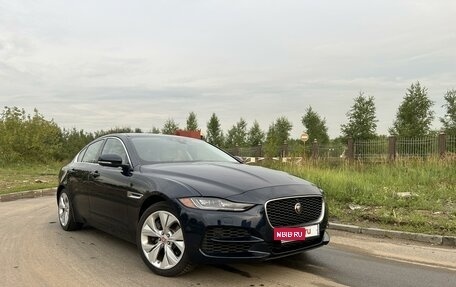 Jaguar XE I рестайлинг, 2019 год, 3 200 000 рублей, 4 фотография