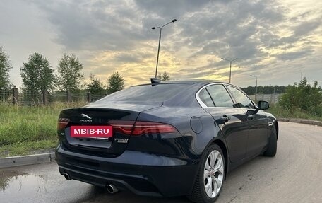 Jaguar XE I рестайлинг, 2019 год, 3 200 000 рублей, 7 фотография