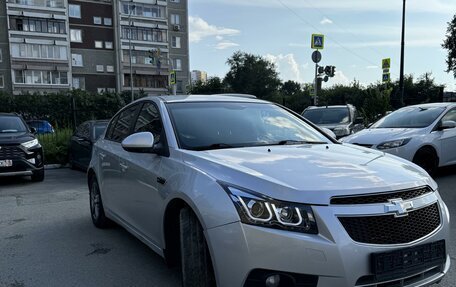 Chevrolet Cruze II, 2012 год, 850 000 рублей, 3 фотография