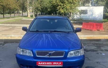 Volvo S40 II, 2001 год, 240 000 рублей, 1 фотография