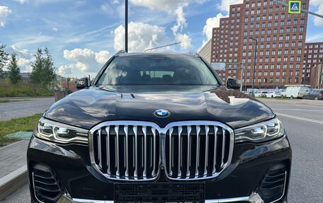 BMW X7, 2019 год, 5 799 000 рублей, 2 фотография