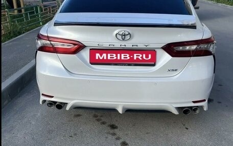 Toyota Camry, 2018 год, 2 850 000 рублей, 2 фотография