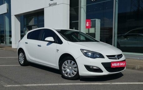 Opel Astra J, 2014 год, 899 000 рублей, 3 фотография