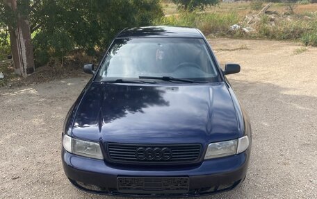 Audi A4, 1995 год, 300 000 рублей, 1 фотография