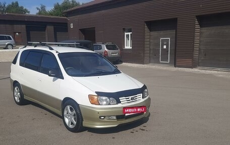 Toyota Ipsum II, 1997 год, 637 000 рублей, 2 фотография