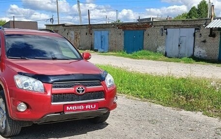 Toyota RAV4, 2011 год, 2 200 000 рублей, 4 фотография