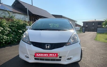 Honda Fit III, 2012 год, 990 000 рублей, 2 фотография