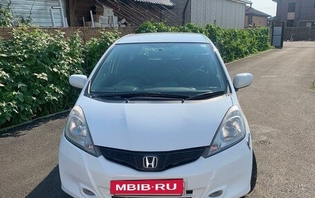 Honda Fit III, 2012 год, 990 000 рублей, 3 фотография