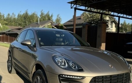 Porsche Macan I рестайлинг, 2017 год, 3 550 000 рублей, 2 фотография