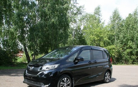 Honda Freed II, 2016 год, 1 700 000 рублей, 2 фотография