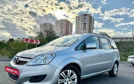 Opel Zafira B, 2011 год, 950 000 рублей, 2 фотография