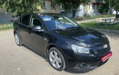 Chevrolet Cruze II, 2011 год, 800 000 рублей, 2 фотография