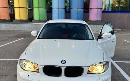 BMW 1 серия, 2010 год, 1 150 000 рублей, 2 фотография