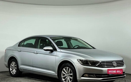 Volkswagen Passat B8 рестайлинг, 2016 год, 1 470 000 рублей, 3 фотография