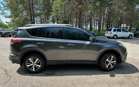 Toyota RAV4, 2015 год, 2 300 000 рублей, 4 фотография