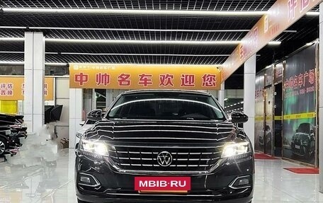 Volkswagen Passat B8 рестайлинг, 2021 год, 2 298 000 рублей, 1 фотография