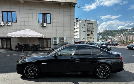 BMW 5 серия, 2011 год, 2 390 000 рублей, 2 фотография