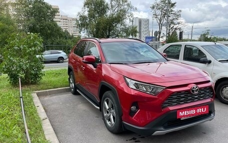 Toyota RAV4, 2021 год, 4 350 000 рублей, 3 фотография