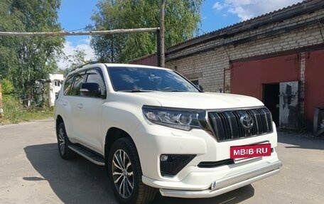 Toyota Land Cruiser Prado 150 рестайлинг 2, 2023 год, 8 300 000 рублей, 2 фотография