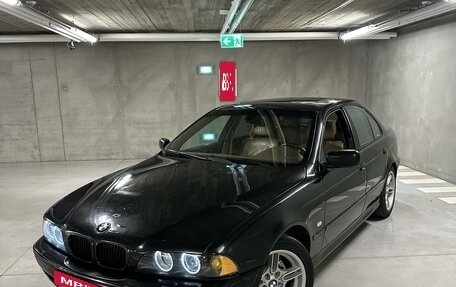 BMW 5 серия, 2002 год, 750 000 рублей, 2 фотография