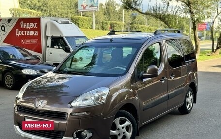 Peugeot Partner II рестайлинг 2, 2012 год, 930 000 рублей, 1 фотография