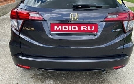 Honda Vezel, 2016 год, 1 750 000 рублей, 2 фотография