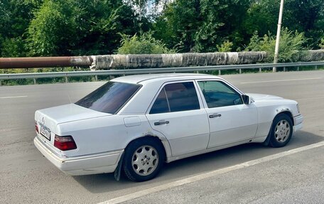 Mercedes-Benz E-Класс, 1994 год, 277 000 рублей, 2 фотография