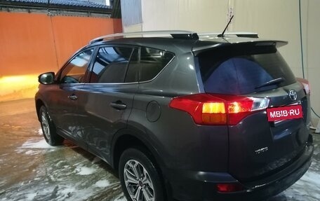 Toyota RAV4, 2013 год, 1 950 000 рублей, 5 фотография