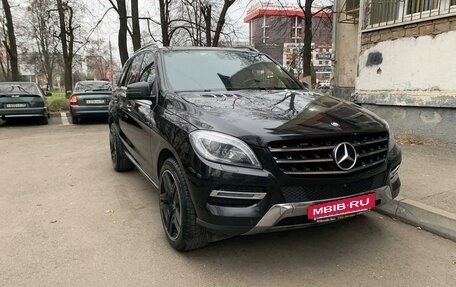 Mercedes-Benz M-Класс, 2013 год, 2 950 000 рублей, 2 фотография