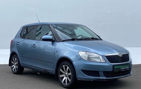 Skoda Fabia II, 2011 год, 550 000 рублей, 3 фотография