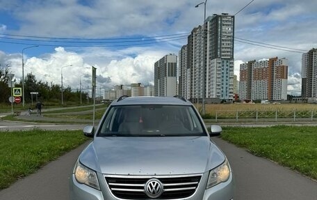 Volkswagen Tiguan I, 2010 год, 930 000 рублей, 2 фотография