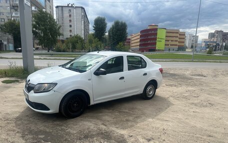 Renault Logan II, 2018 год, 450 000 рублей, 4 фотография