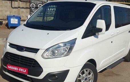 Ford Tourneo Custom I рестайлинг, 2014 год, 2 400 000 рублей, 2 фотография