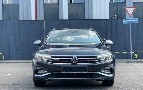 Volkswagen Passat B8 рестайлинг, 2021 год, 4 150 000 рублей, 2 фотография