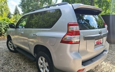 Toyota Land Cruiser Prado 150 рестайлинг 2, 2015 год, 3 399 000 рублей, 7 фотография