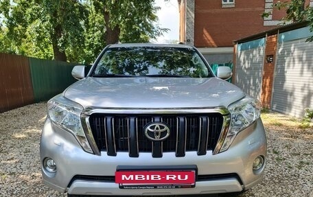 Toyota Land Cruiser Prado 150 рестайлинг 2, 2015 год, 3 399 000 рублей, 1 фотография