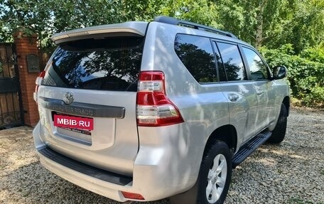 Toyota Land Cruiser Prado 150 рестайлинг 2, 2015 год, 3 399 000 рублей, 4 фотография