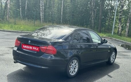 BMW 3 серия, 2011 год, 900 000 рублей, 4 фотография