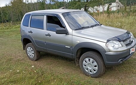 Chevrolet Niva I рестайлинг, 2013 год, 550 000 рублей, 4 фотография