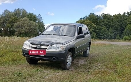 Chevrolet Niva I рестайлинг, 2013 год, 550 000 рублей, 2 фотография