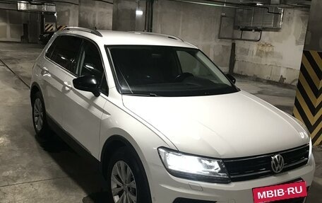 Volkswagen Tiguan II, 2017 год, 2 750 000 рублей, 3 фотография