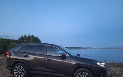 Toyota RAV4, 2021 год, 4 050 000 рублей, 1 фотография